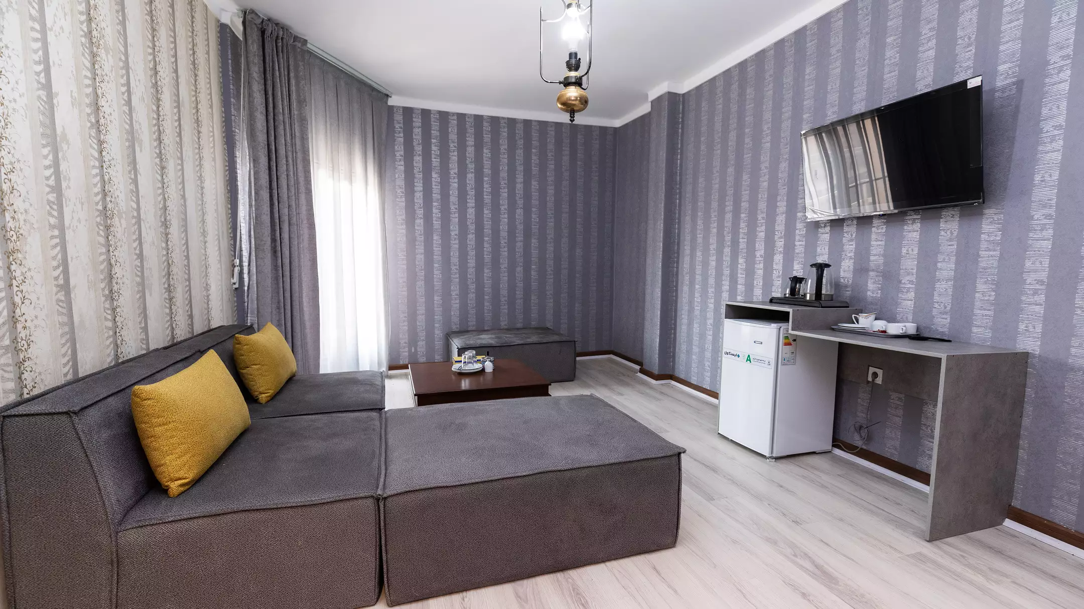 Alibaba https://cdn.alibaba.ir/ostorage/hotel-accommodation-images/674ac04410d0d5745be3d1f4_هتل دریا - سوئیت یک خوابه دوتخته دبل (1).webp